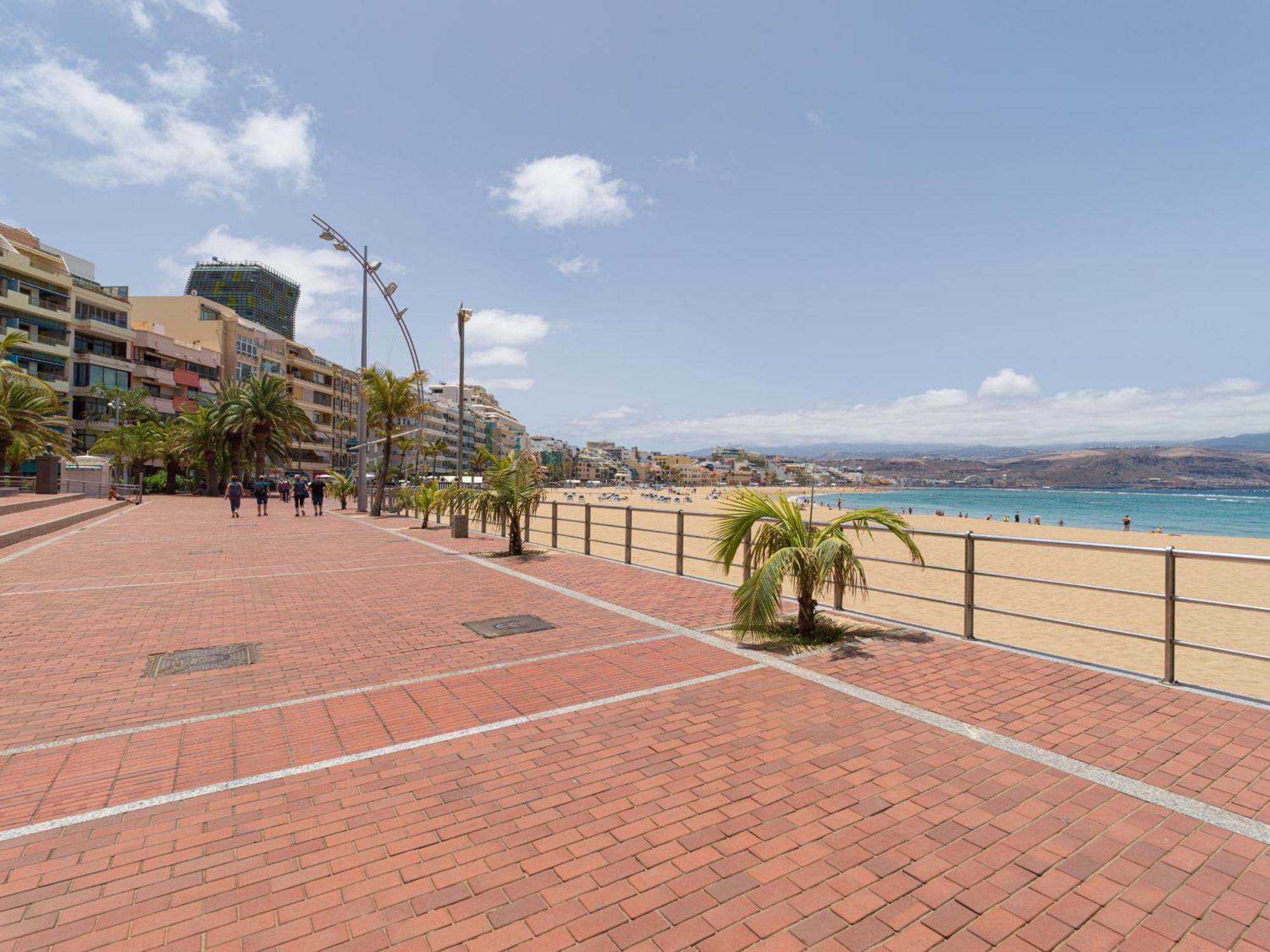 Great Balcony Over Blue Sea By Canariasgetaway Las Palmas de Gran Canaria Bagian luar foto